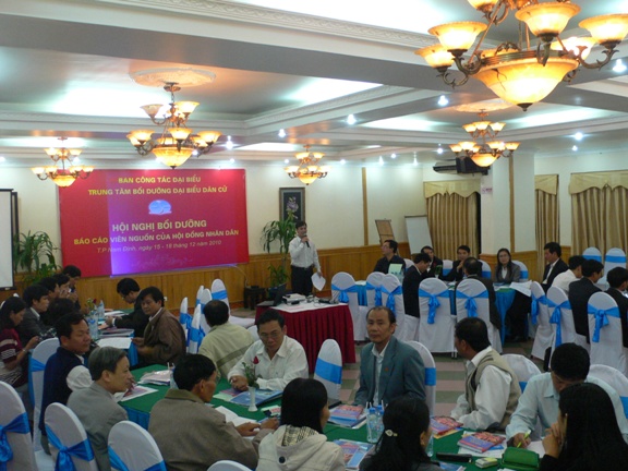 Hội nghị bồi dưỡng báo cáo viên nguồn của HĐND tại Nam Định (15-18/12/2010)